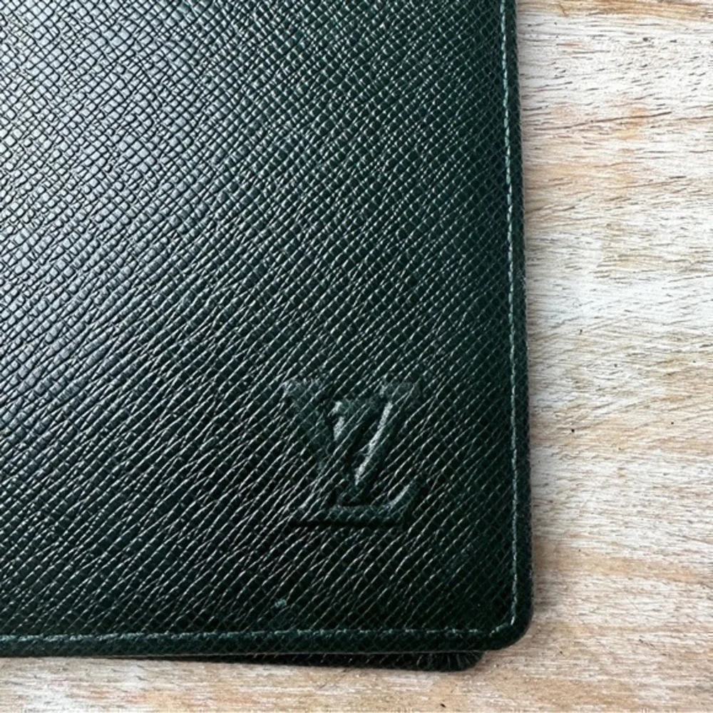 Louis Vuitton excellent louis